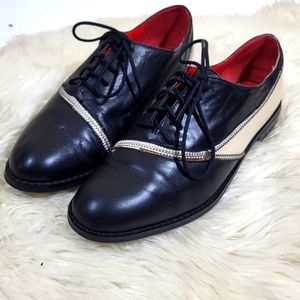Charles Jourdan Camryn Black Leather Vintage Lace Up Oxford Zipper